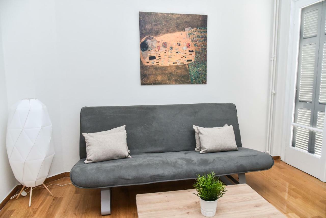 Warm Apartment At Exarchia 1 Bed 2 Pers 아테네 외부 사진