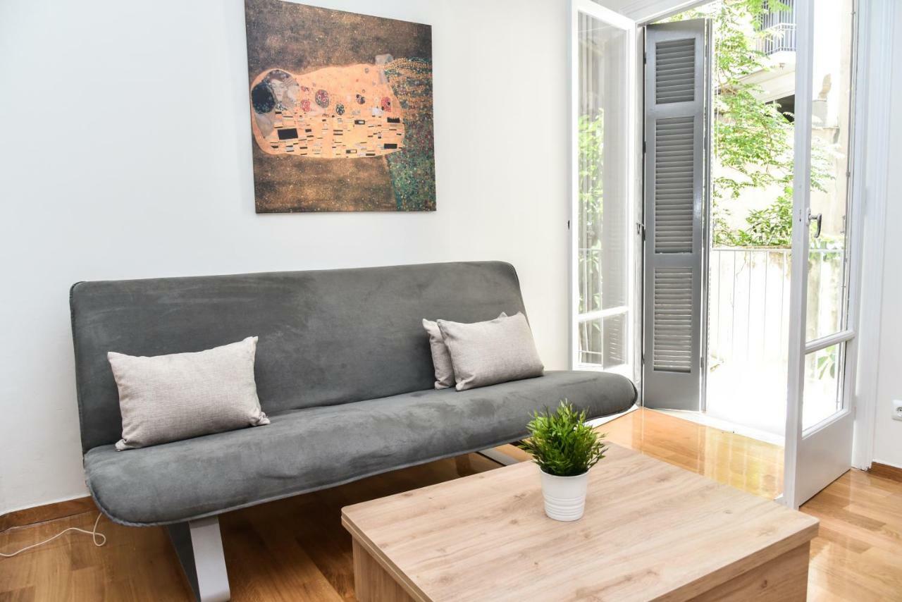Warm Apartment At Exarchia 1 Bed 2 Pers 아테네 외부 사진